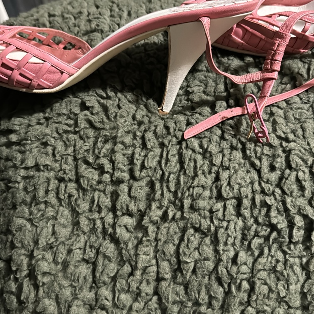 Sandals - Picture 3 of 6